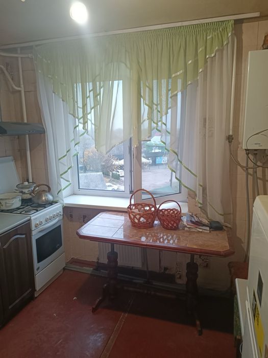 Продаж 2-кімнатної квартири з балконом та лоджією