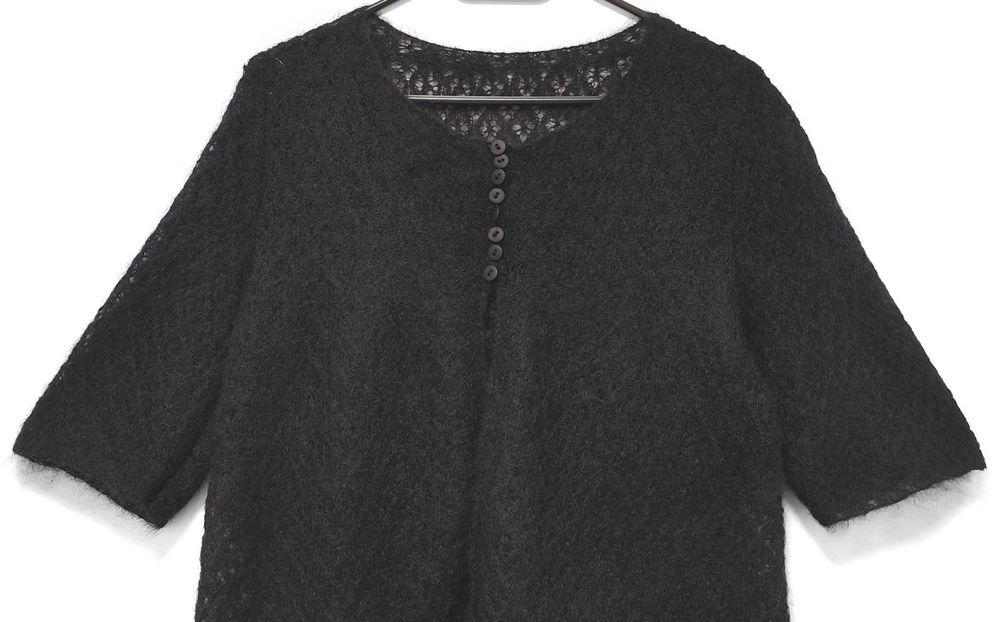 Sweterek Krótki Rękaw Ażurowy Moherowy Puszysty Czarny