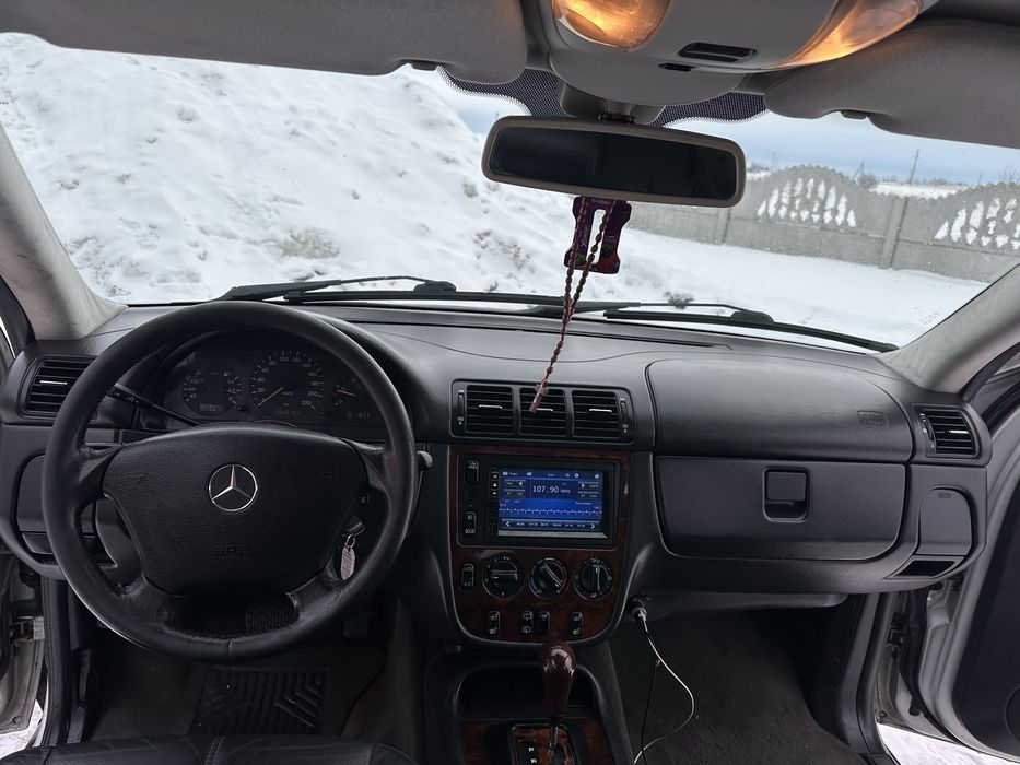 Продам ML 163 з одним із найкращих двигунів  2.7 CDI кінець 2000 року