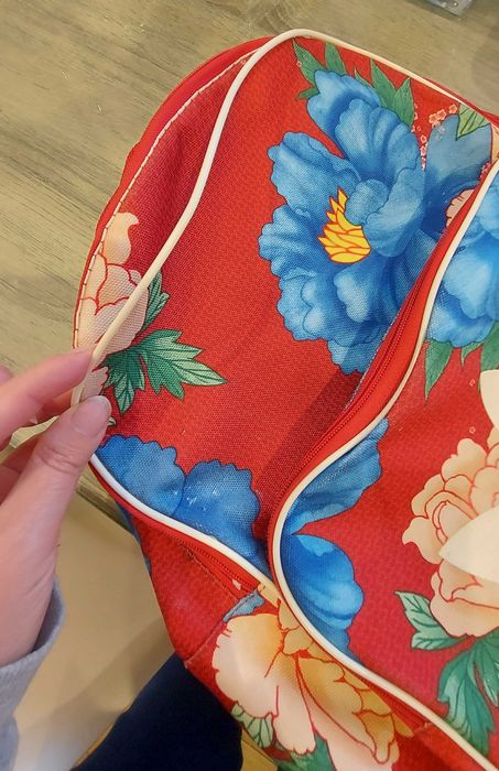 Mochila Adidas estado razoável