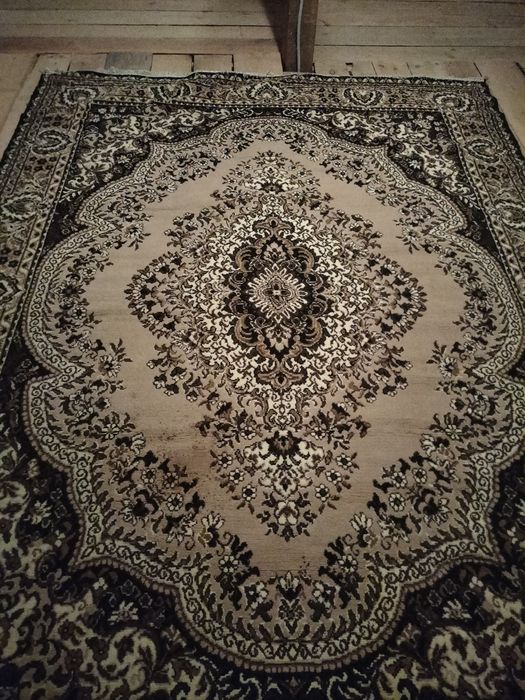 Коврик на підлогу б/у