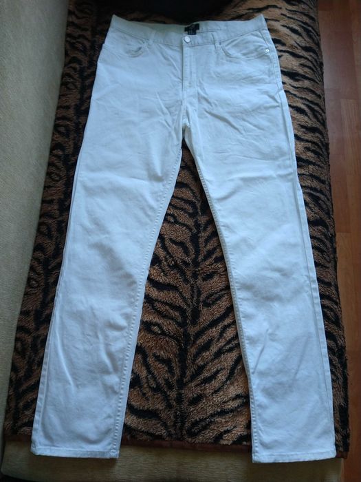 Białe spodnie męskie H&M
