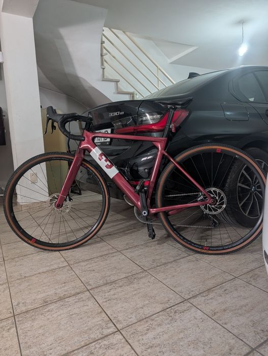 Bicicleta de Gravel 3T Exploro Primo Rival  1x11 Cherry