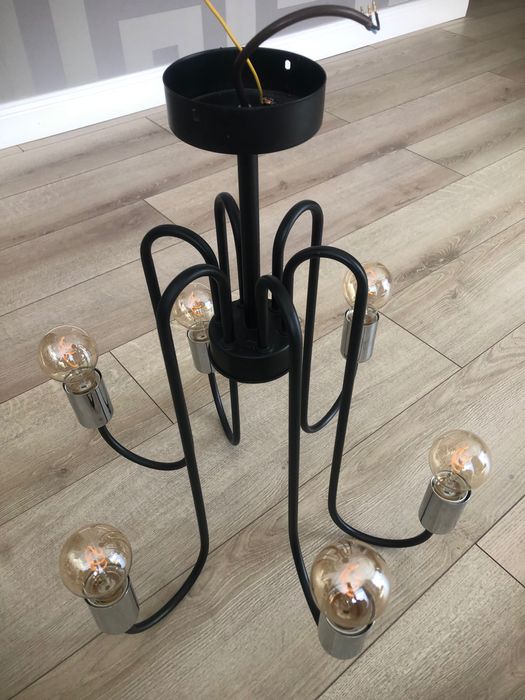 Lampa Wisząca Czarno-Srebrna z Żarówkami.