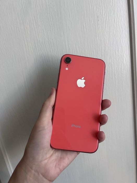 Продам iPhone XR 64Gb