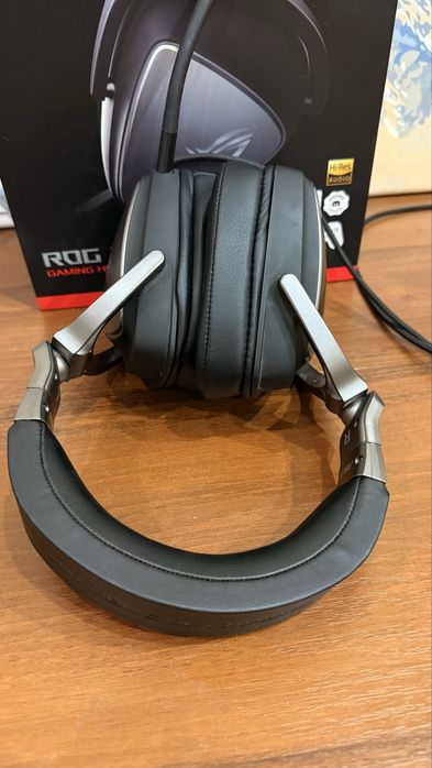 Геймерські дротові навушники Asus ROG Delta Core Чорні