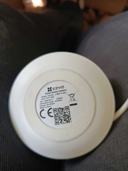 Продам две Smart Home видеокамеры для внутреннего наблюдения EZVIZ CS-c2c