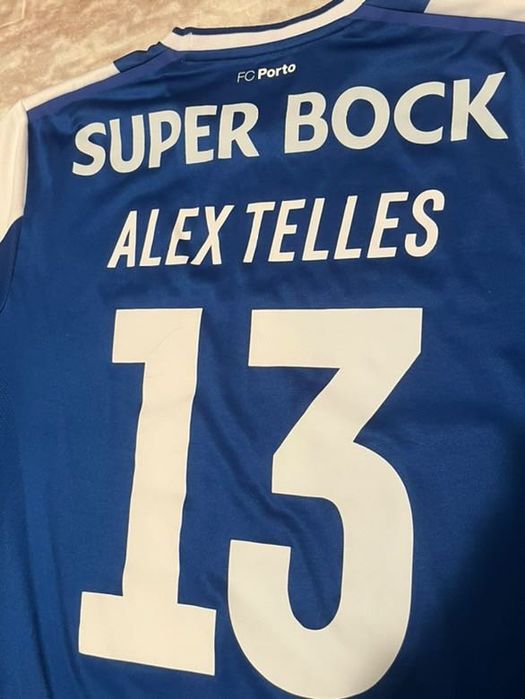 Camisola de jogo Alex Telles