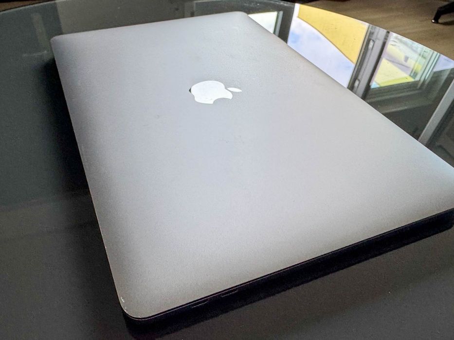 MacBook Pro M2 (2022) – Impecável | 512GB SSD | Como Novo