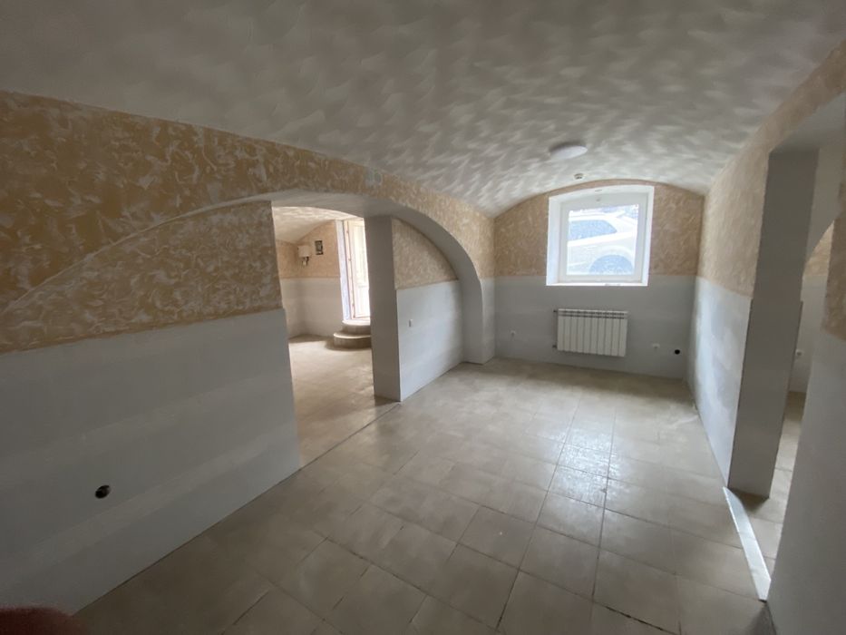 Продаж комерційного приміщення,в центрі.