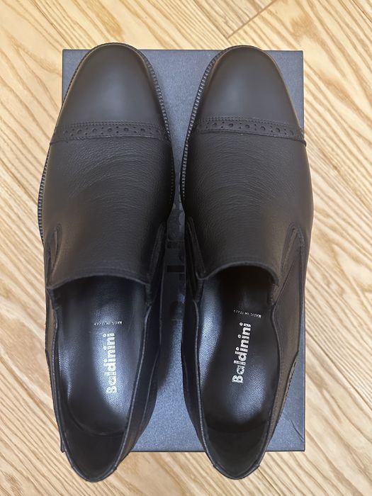 Новые туфли Baldinini 42 размер (подходят на 41 размер)