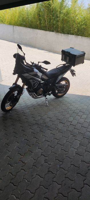 Voge 800 rally c/nova