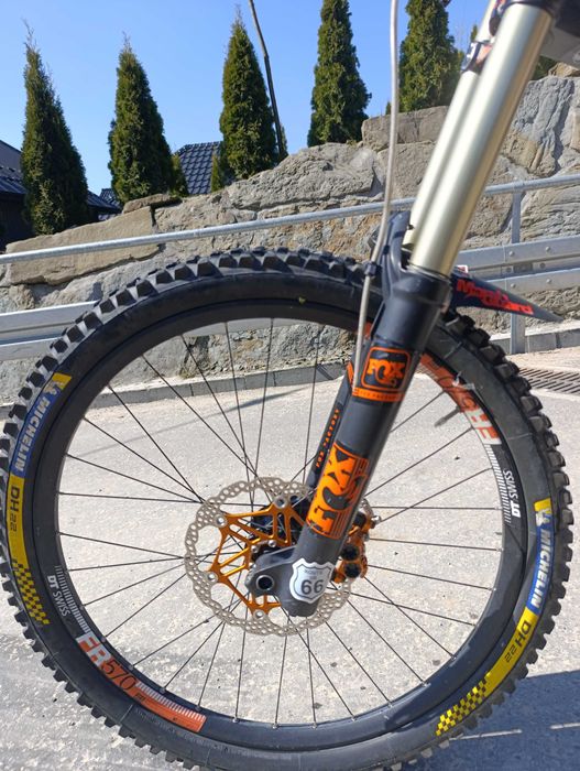 Mondraker summum carbon pro 2016