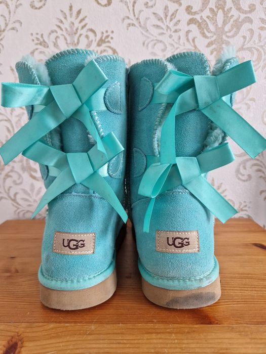 Miętowe śniegowce w stylu UGG