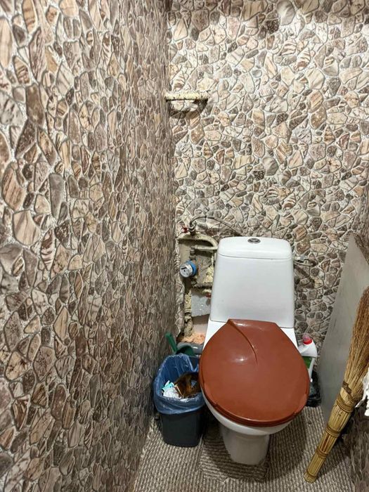 Продаж 2-х кімнатна вулиця Покровська