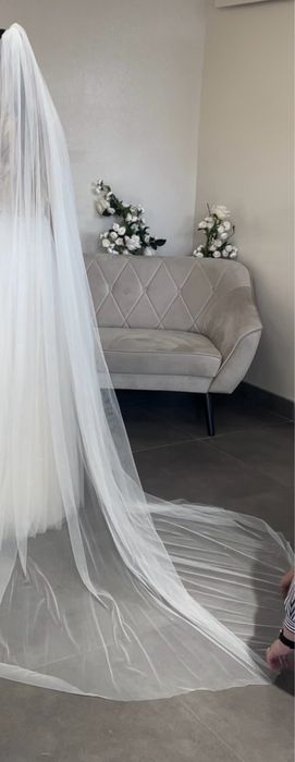 Suknia ślubna +welon katedralny