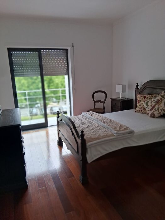 Quarto para arrendar em Marzovelos