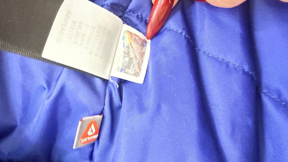 Продам куртку,зима рр ХС