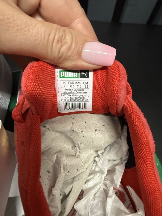 Продам нові жіночі  оригінальні кеди Puma , розмір 40,5 ( стелька 26) . Дуже стильні , на високій підошві