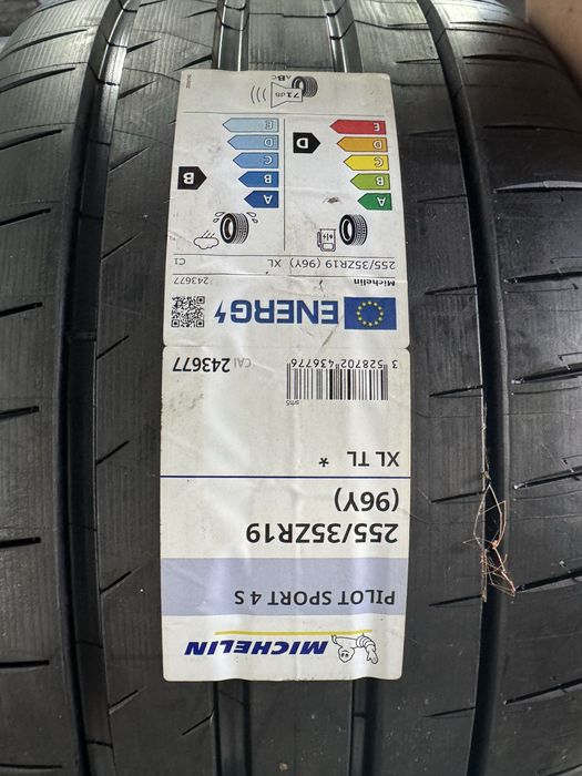 Letnie Opony Michelin Pilot Sport 4 S 255/35 ZR19 (96Y) XL TL