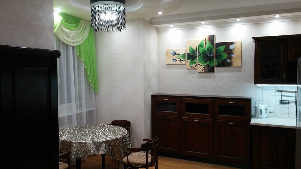 Без комісії! Оренда 3х кімн ЖК"Корона" (Срібнокільська 1)