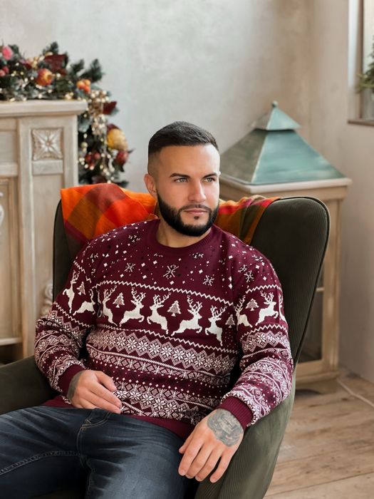 Парні  зимові светри з оленями. Трендовий светр. Світер.