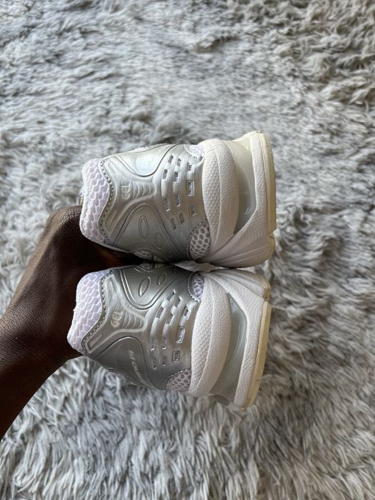 Sapatilhas Asics Gel Kayano branco Prateado Tamanho 39.5EU