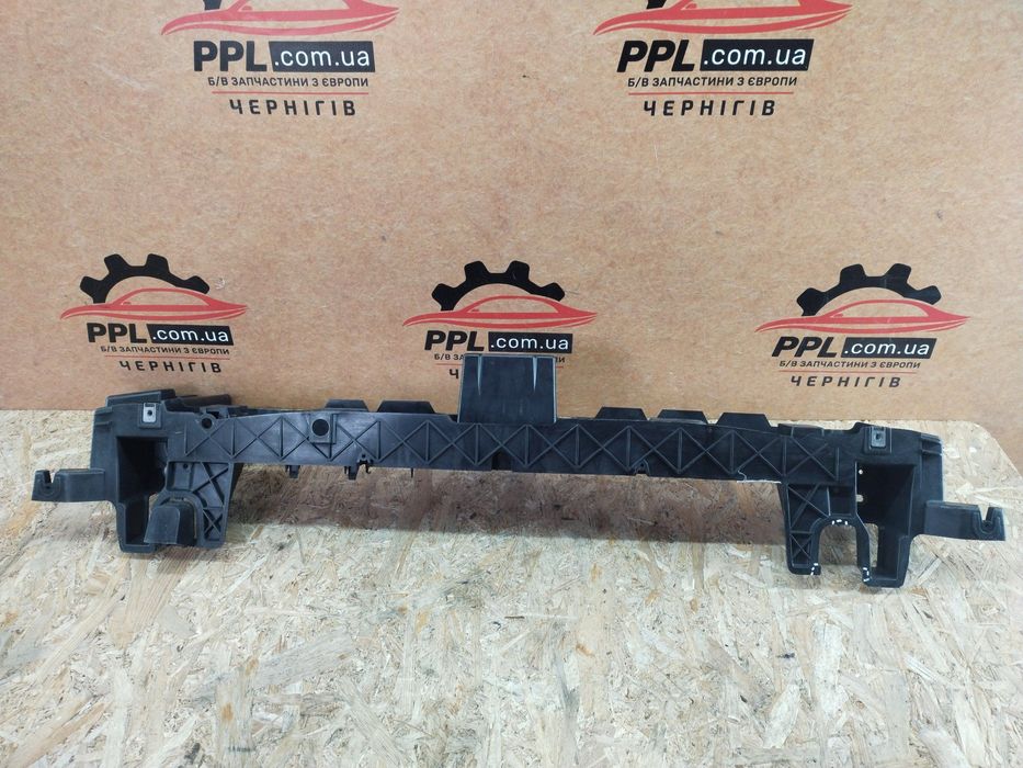 Peugeot 5008 13-17 Усилитель бампера переднего кронштейн