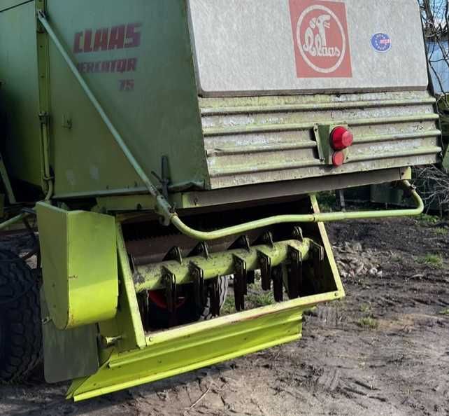 Sieczkarnia z napędami kombajn claas  Mercator, Protector