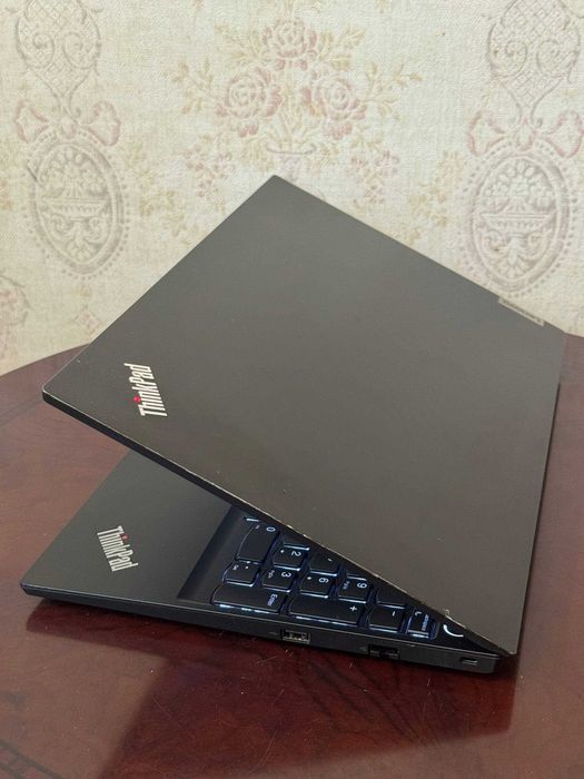 Ноутбук Lenovo Thinkpad E15 IPS E15 Black i5 11th 4.2ГГц ОЗУ 8.0ГБ DDR4 SSD 256GB. Бизней ноутбук