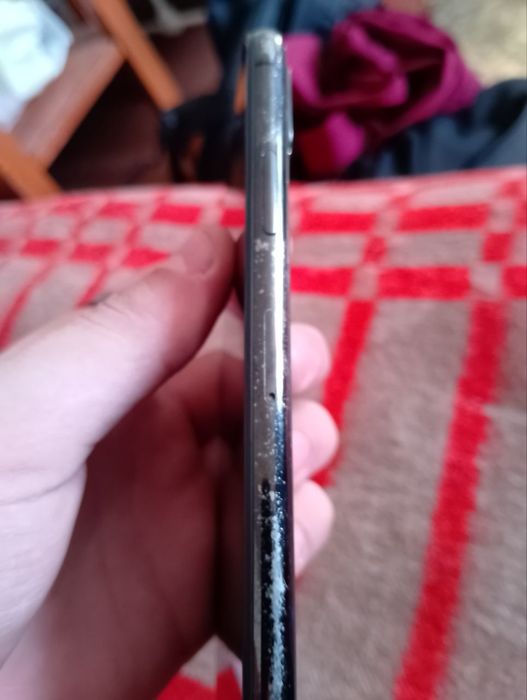 Iphone 10, айфон 10 все рабоче, побита кришка