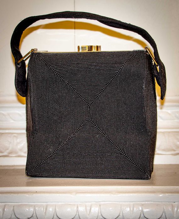 Эксклюзивная дамская сумочка. цвет чёрный.