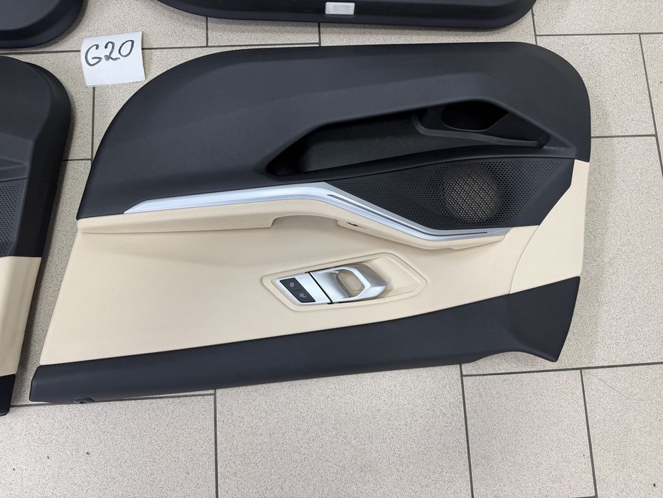 BMW 3 G20 дверні карти з підсвіткою бмв г20 компоект карт