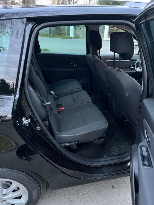 Терміново!Renault Grand Scenic!