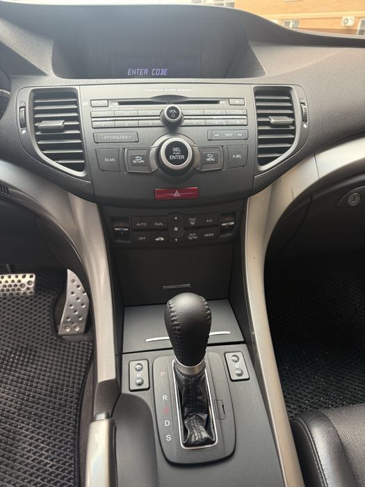 Продам Хонда Акорд ЦЕЛАЯ!!!