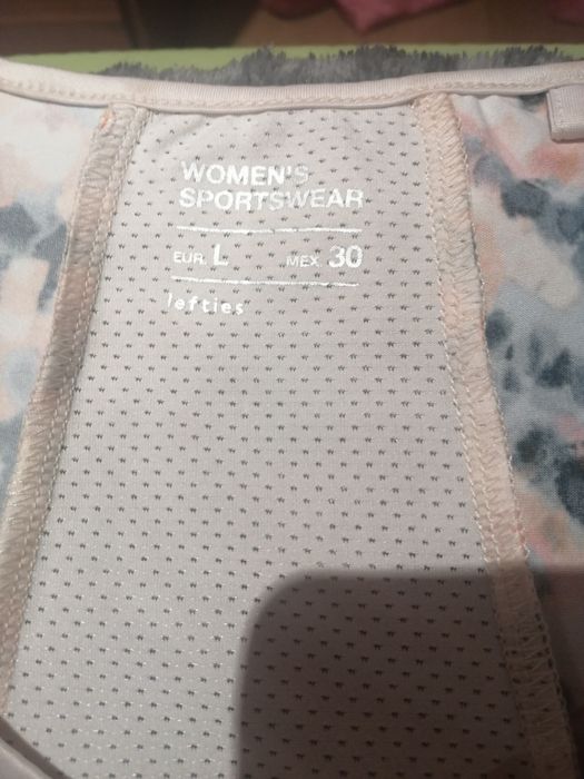 Conjunto de camiseta e calção da lefties