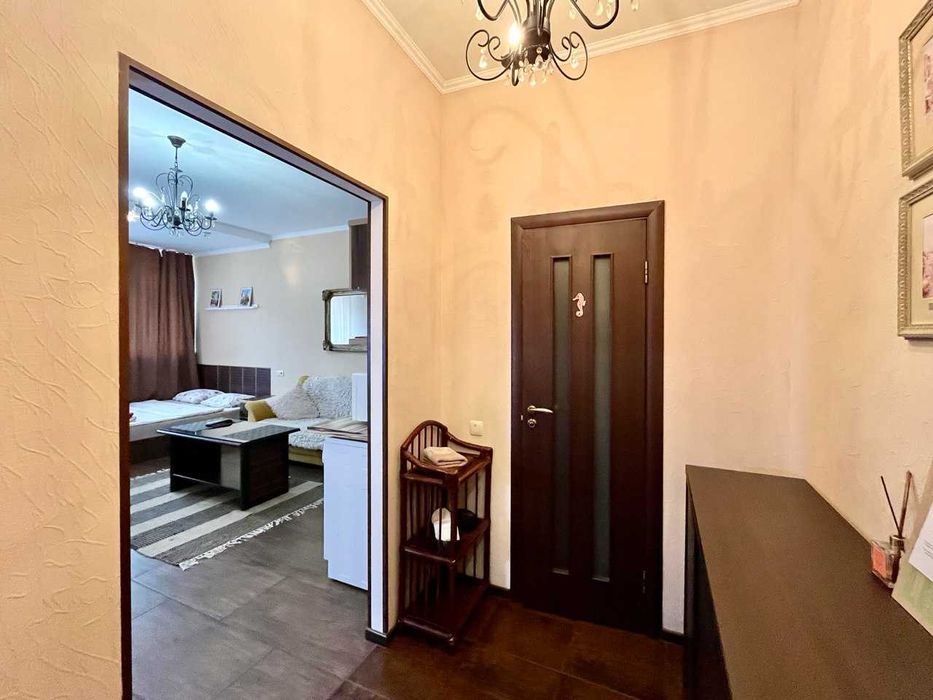 ПРОДАЖ великої квартири, розділеної на дві оремі по вул. Т. Кореня, 9