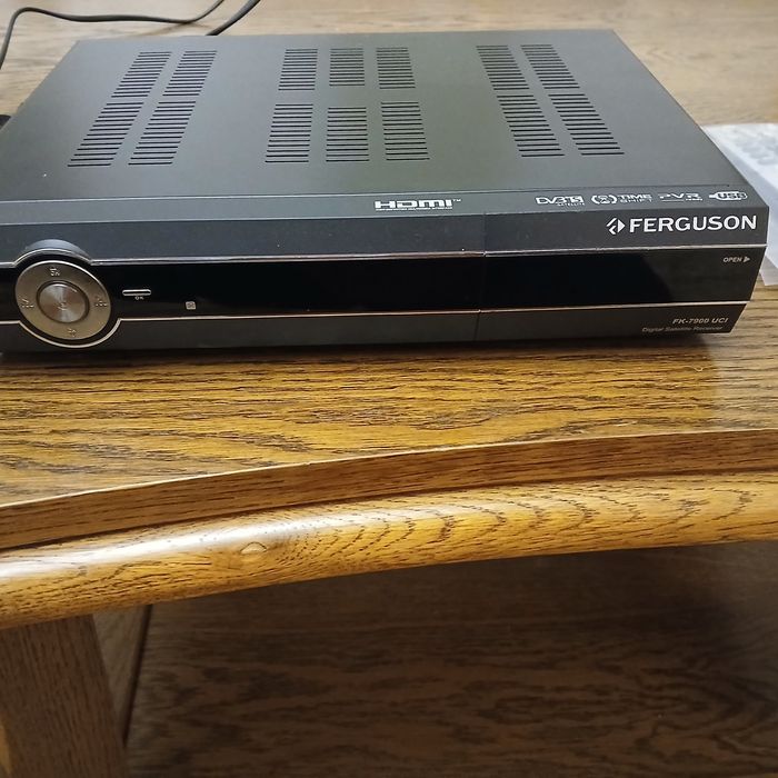 Dekoder. Tuner Ferguson FK-7900 UCI