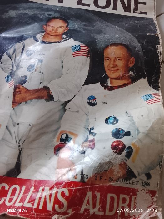 Revista vintage  chegada do homem á Lua