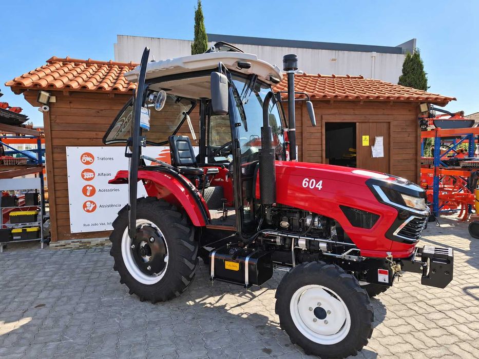 Campanha de NATAL  - TRS 604 — 50 CV | 4 Cilindros | [4x4] | Cabinado | Ar condicionado | NOVO