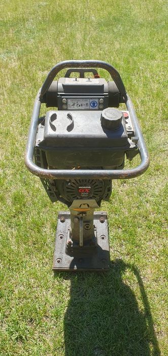 Zagęszczarka skoczek BOMAG BT 60/4