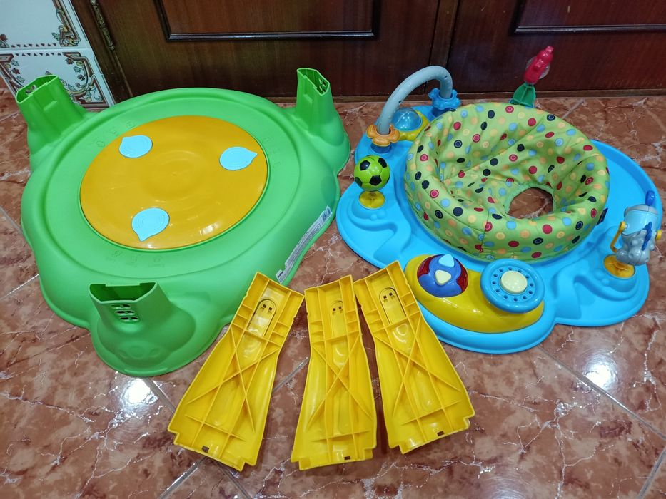 Centro de atividades para bebé casa quarto apartamento vivenda carro.