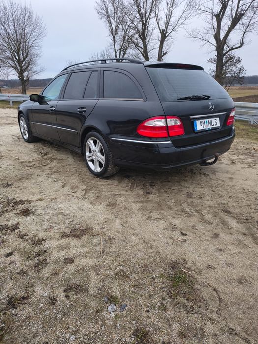 Mercedes-Benz E500 4MATIC Z NIEMIEC