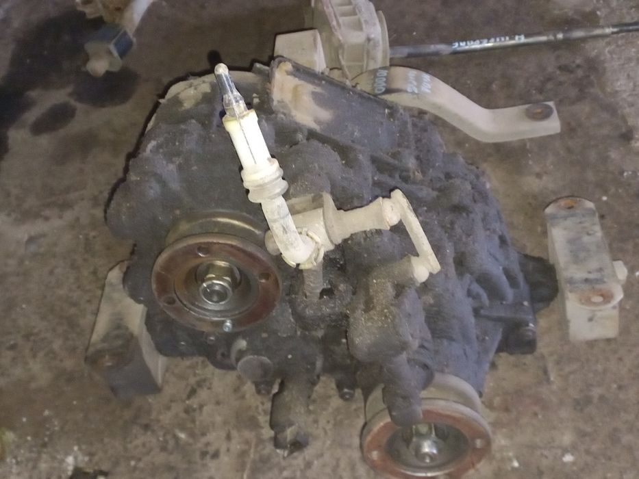 Продам роздатку ніва шевроле.