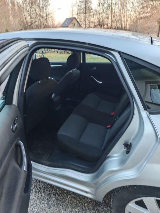 Ford  Mondeo 2.0  benzyna