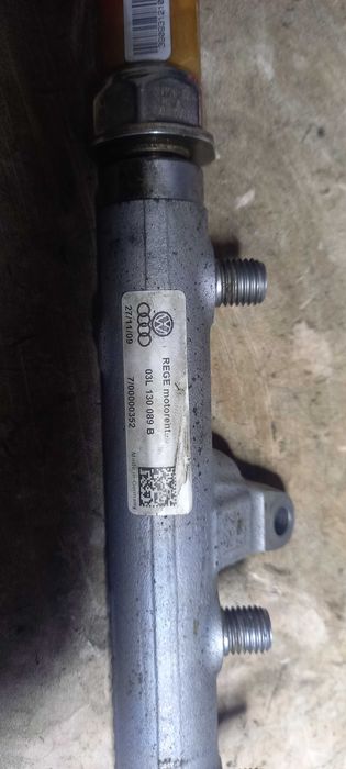 паливна рейка 03L130089B 03L089H skoda seat audi vw 1.6 tdi
