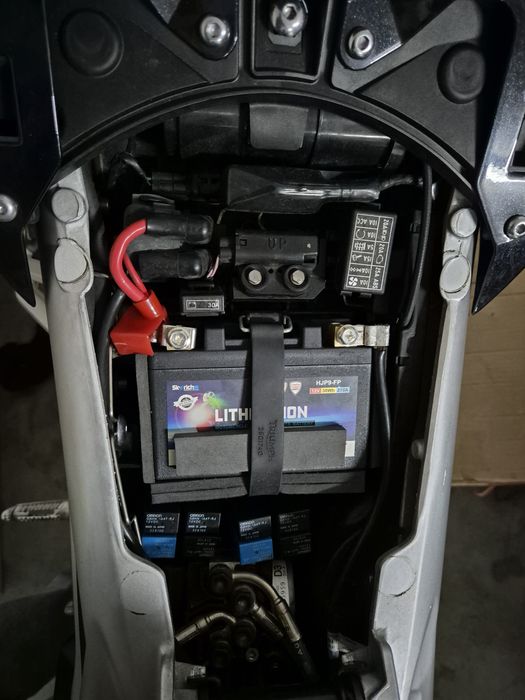 Triumph street triple rs 765