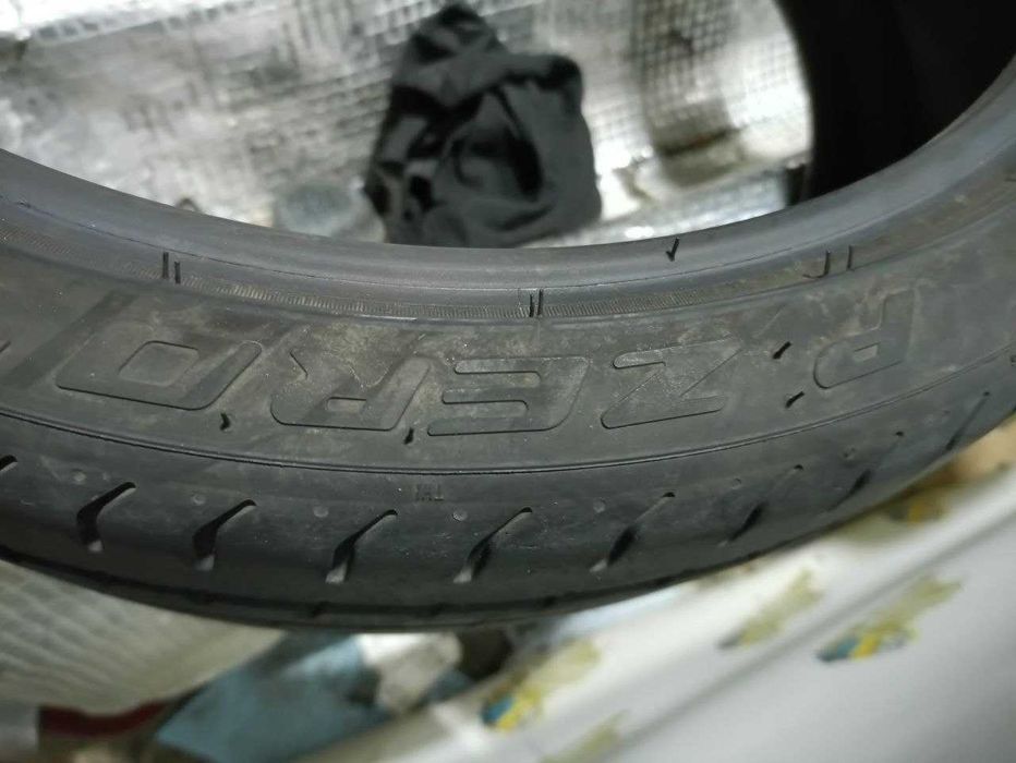 Шини Pirelli 235/35R19. 2шт. Літо 2022р (0236)