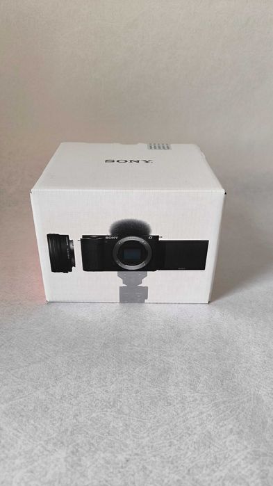 Фотоапарат Sony ZV-E10 kit (16-50mm) Black,  Новий !