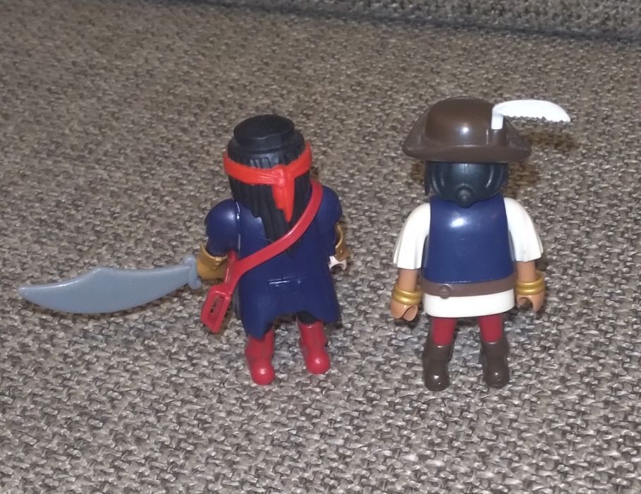 2 Playmobil pirata